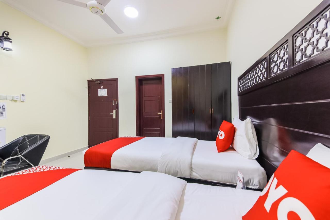 Ras Al Hadd Waves Hotel Exterior photo